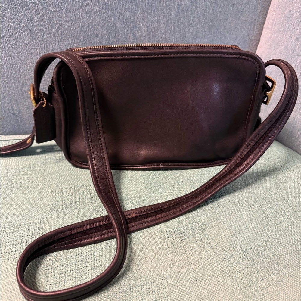 Coach vintage black Leather East West Compartment Bag